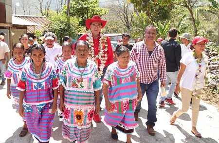 Benjamín Robles “El Bueno” llega hasta los rincones de la Sierra de Flores Magón